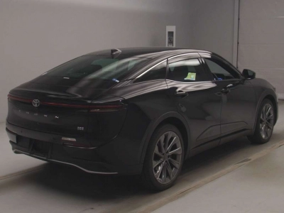 TOYOTA CROWN CROSSOVER