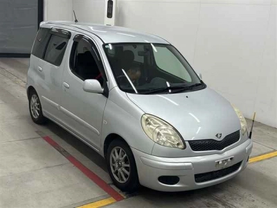 TOYOTA FUN CARGO