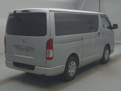 TOYOTA REGIUS VAN