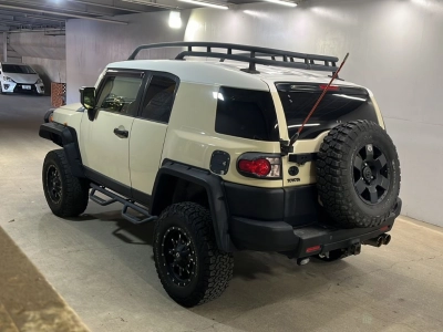 TOYOTA FJ CRUISER