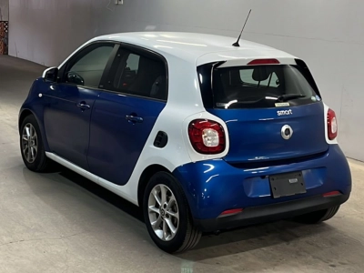 SMART FOURFOUR