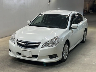 SUBARU LEGACY B4