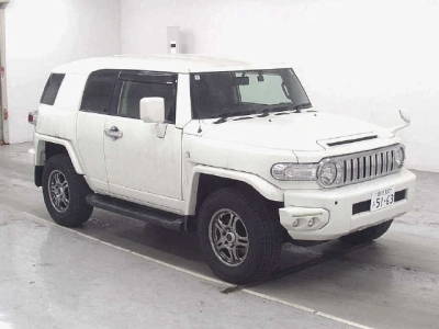 TOYOTA FJ CRUISER