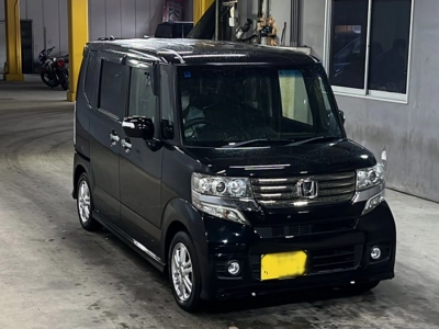 HONDA N BOX CUSTOM