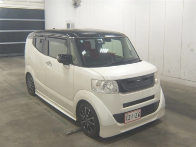 HONDA N-BOX SLASH