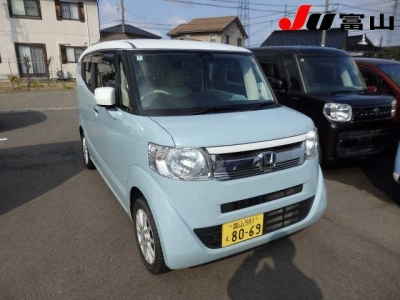 HONDA N-BOX SLASH