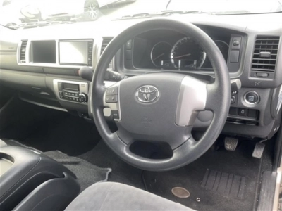 TOYOTA HIACE WAGON