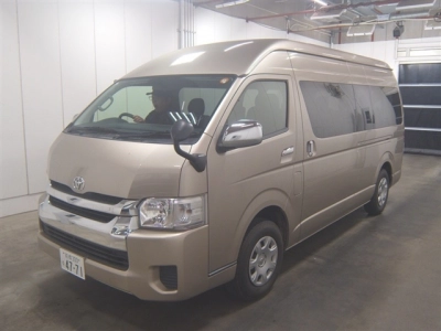 TOYOTA HIACE WAGON