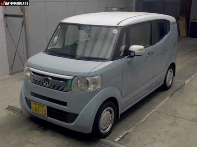 HONDA N-BOX SLASH