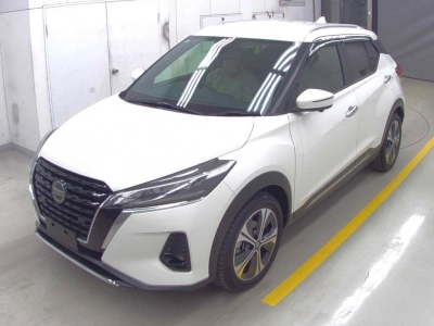 NISSAN KICKS
