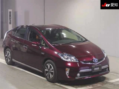 TOYOTA PRIUS PHV