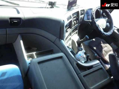 NISSAN DIESEL (UD) QUON