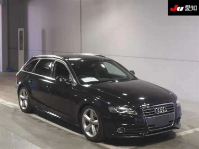 AUDI A4 AVANTE