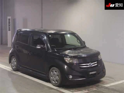 TOYOTA BB