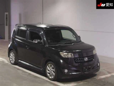 TOYOTA BB