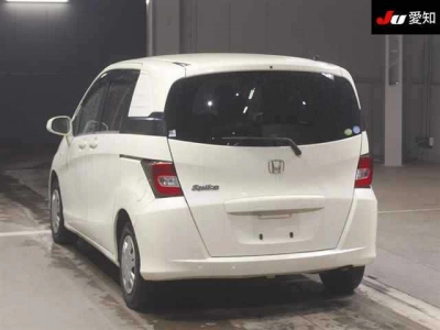 HONDA FREED SPIKE