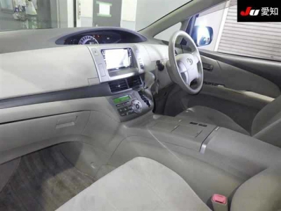 TOYOTA ESTIMA HYBRID