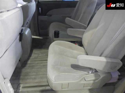 TOYOTA ESTIMA HYBRID