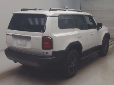 TOYOTA LAND CRUISER 250