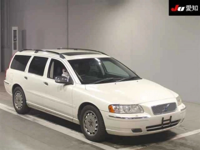 VOLVO V70
