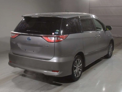 TOYOTA ESTIMA HYBRID