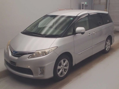 TOYOTA ESTIMA HYBRID