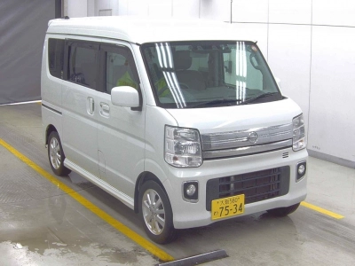 NISSAN NV100 CLIPPER RIO