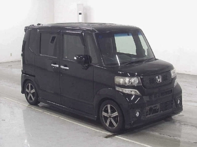 HONDA N BOX CUSTOM