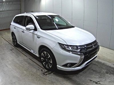 MITSUBISHI OUTLANDER PHEV