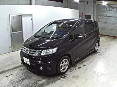 HONDA FREED SPIKE