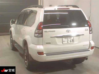 TOYOTA LAND CRUISER PRADO