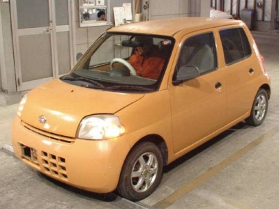 DAIHATSU ESSE