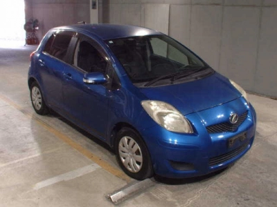 TOYOTA VITZ