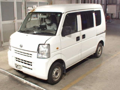 NISSAN NV100 CLIPPER