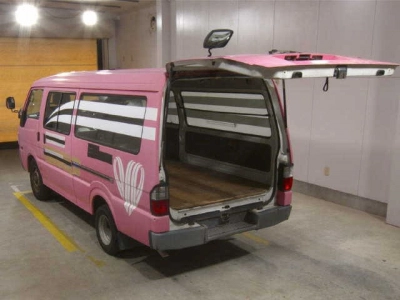 MITSUBISHI DELICA CARGO