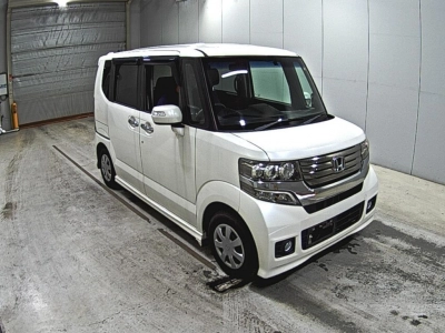 HONDA N BOX CUSTOM