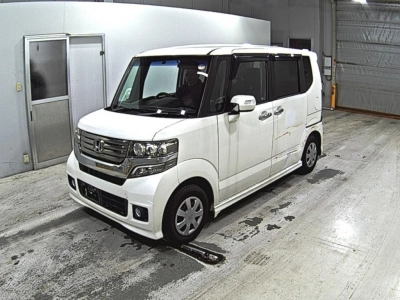 HONDA N BOX CUSTOM