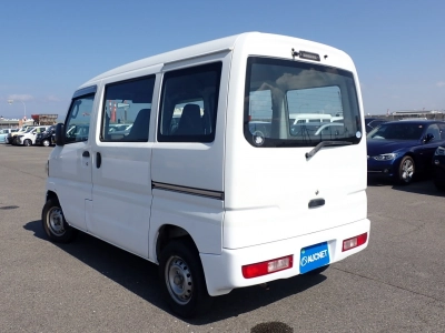 MITSUBISHI MINICAB