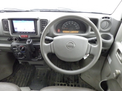 NISSAN NV100 CLIPPER