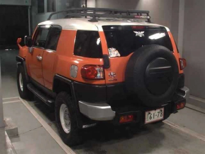 TOYOTA FJ CRUISER
