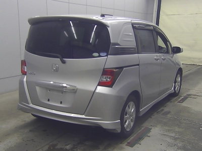 HONDA FREED SPIKE