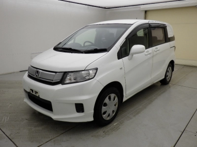 HONDA FREED SPIKE