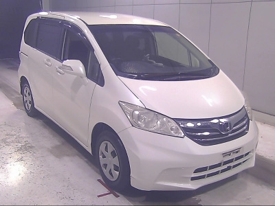 HONDA FREED