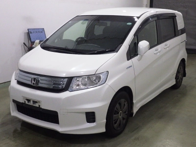 HONDA FREED SPIKE