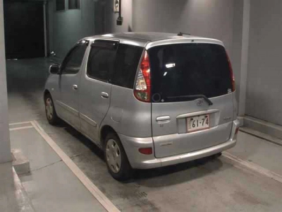 TOYOTA FUN CARGO