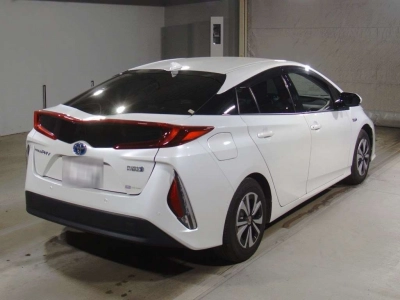 TOYOTA PRIUS PHV