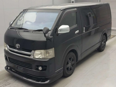 TOYOTA REGIUS VAN