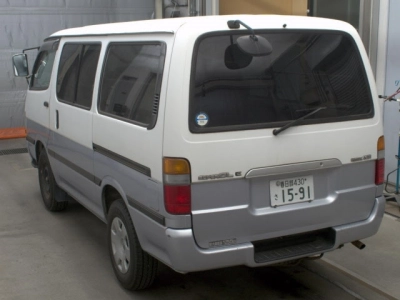 TOYOTA REGIUS VAN