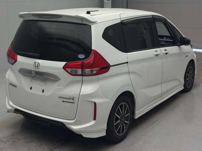 HONDA FREED HYBRID