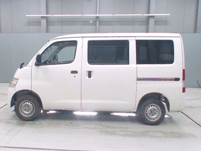 TOYOTA TOWN ACE VAN